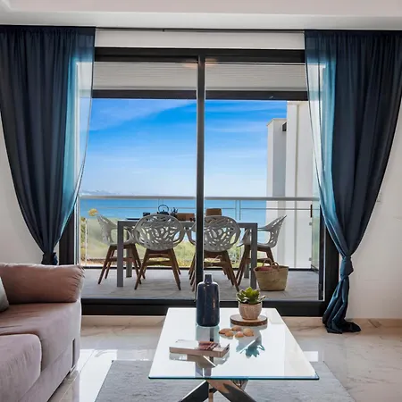 Lejlighed In Casares Del Mar By Costarentals - Ref M50